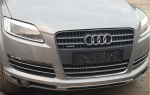 AUDI Q7 - GROTELĖS PRITRAUKIA CHROMĄ + HALOGENAI