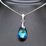 Sidabrinis kaklo papuo&scaron;alas moterims DiamondSky &bdquo;Baroque (Bermuda Blue)&ldquo; su Swarovski kristalais