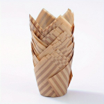 50 vnt., tulpių keksiukų popierėliai, kepimo formelės,  50 natūralių auksinių juostelių