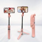 Asmenukių lazda ("Selfie sticks") 40 colių mobiliojo telefono asmenukių lazda su nuotolinio valdymo funkcija.