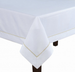 Staltiesė 110x160 balta Auksinė dekoruota aukso siūlais