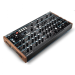 Novation Peak stalo sintezatorius, juodas