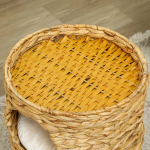 Kratztonne, 50 cm, 2 urvai, pagalvė, katesi medžio medis su katesi lova, katesi bok&scaron;tas i&scaron; vandens hiacintų, &scaron;viesiai rudos spalvos