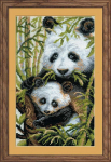 Siuvinėjimo kryželiu rinkinys Panda su jaunikliu Riolis, 22x38 cm.