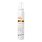 Drėkinamosios putos sausiems plaukams Milk Shake Moisture Plus, 200 ml