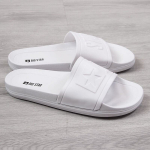 Paplūdimio &scaron;lepetės moterims Big Star W DD274A268, baltos