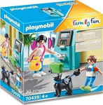 70439 PLAYMOBIL&reg; Family Fun Turistai bankomate