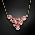 Kaklo papuo&scaron;alas moterims DiamondSky Fillory Magic (Light Rose) su Preciosa kristalais DS01K248