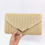 Mielas rankinės, stilingas ir eleganti&scaron;kas peties krep&scaron;elis, gražus ir natūralus pintas dizainas, delninė (clutch), smėlio spalvos.