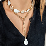 Kaklo papuo&scaron;alų rinkinys (natūralūs perlai)