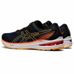 Bėgimo sportbačiai suaugusiems Asics GT-2000 10 Juoda, 41