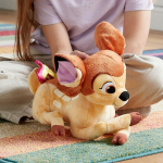 Disney Store Official Bambi vidutinio dydžio mink&scaron;tas žaislas 28 cm pliu&scaron;inis žaislas su 3d drugelio uodega ir siuvinėtomis detalėmis, tinkamas nuo gimimo