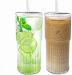 Borosilikatinio stiklo puodeliai su dangteliais ir stikliniais &scaron;iaudeliais, 20 oz, 2 vnt