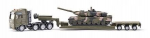 Siku Super 8317: Sunkvežimis su tanku ant platformos, 1:87