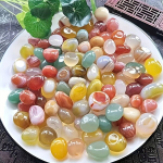 Spalvoti akmenukai akvariumui ir sodams, 100 g, 1,5-2,01 cm