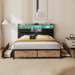 Lova 140 &times; 200 cm, su LED ap&scaron;vietimu ir USB jungtimi, dvigulė lova, galvūgalis su vieta daiktams susidėti, keturi stalčiai, ruda