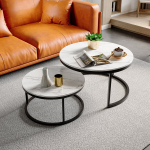 Kavos staliukų rinkinys, 2 vnt., modernus prie sofos statomas staliukas, svetainės staliukas su juodu metaliniu rėmu, apvalus, baltas, 80 x 80 x 45 cm ir 60 x 60 x 33 cm