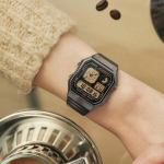 Vyrų laikrodis su plienine apyranke - Casio - Unisex Casio Vintage juodas plieninis laikrodis