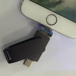 USB laikmena 3-in-1 flash atminties įrenginys iPhone iPad, Juoda