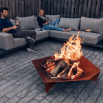 HOFATS TRIPLE 90 laužavietė