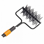 Fiskars QuikFit Spiker 1000689 Aeratorius (Be koto)