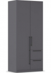 rauch Drabužių spinta &raquo;Dreht&uuml;renschrank spinta Kabykla skalbinių spinta miegamojo kambario baldai AVOLA&laquo; 3 verschiedene Ausstattungen BASIC/CLASSIC/PREMIUM (inkl. SOFT-CLOSE) su hochwertigen Stangengriffen i&scaron; metalas in juoda spalva pagamintas in GERMANY