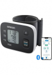 Omron Kraujospūdžio matuoklis &raquo;RS3 Intelli IT su Bluthochdruckanzeige & kostenloser App&laquo; einfach ir genau su vorgeformter Manschette 13.5-21.5 cm