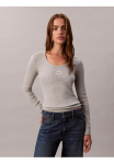 Calvin Klein Jeans Calvin KLEIN Džinsai mar&scaron;kinėliai ilgomis rankovėmis &raquo;LS WOVEN LABEL 2X2 RIB SCOOP NEC&laquo; su Mar&scaron;kinėliai apvalia i&scaron;kirpte regular forma