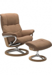 Stressless&reg; Atpalaiduojanti kėdė &raquo;Mayfair&laquo; rinkinys Atpalaiduojanti kėdė su Kojų kėdutė su Kojų kėdutė su Signature Base Gr&ouml;&szlig;e S M & L karkasas Eiche